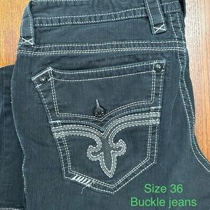 Buckle Jeans